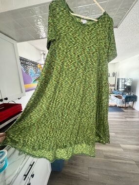 LuLaRoe XL Carly Dress - Green Heathered High-Low Swing Dress - Flowy & Soft